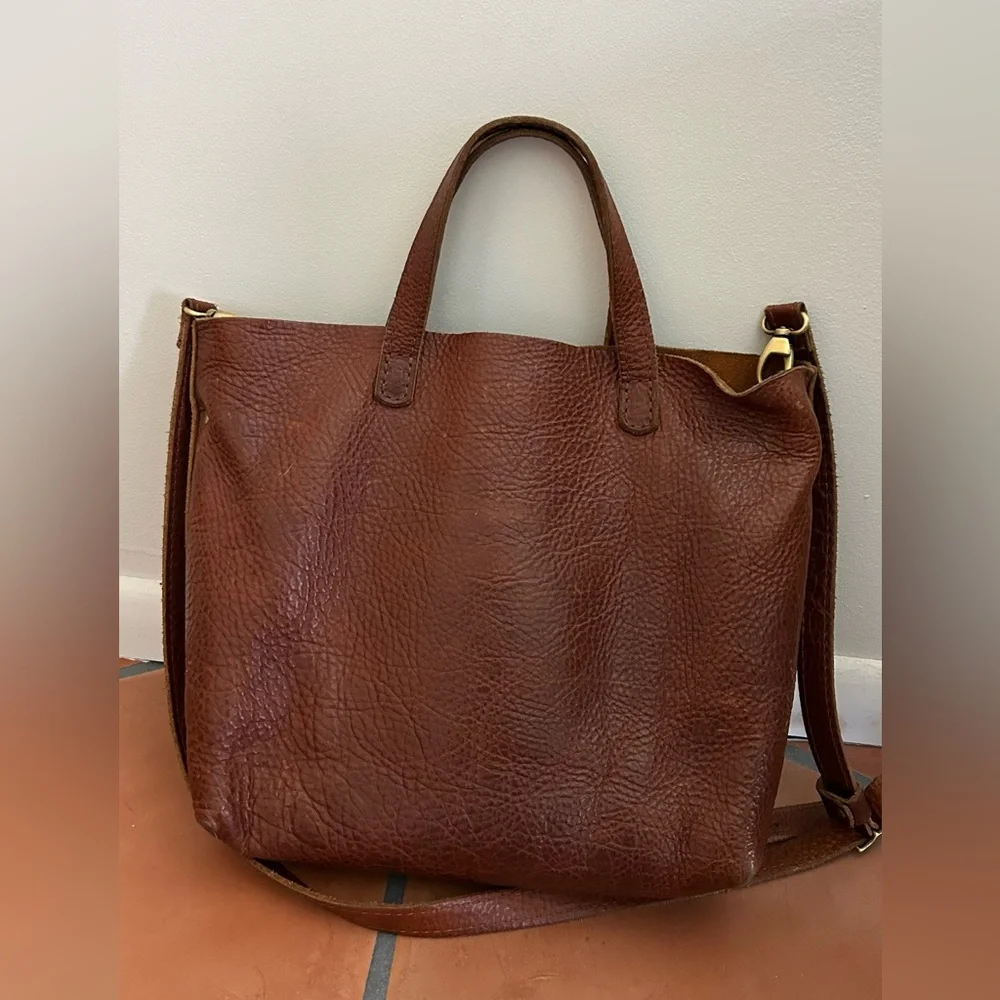 Portland Leather Medium Tote Bag - Picture 3 of 6